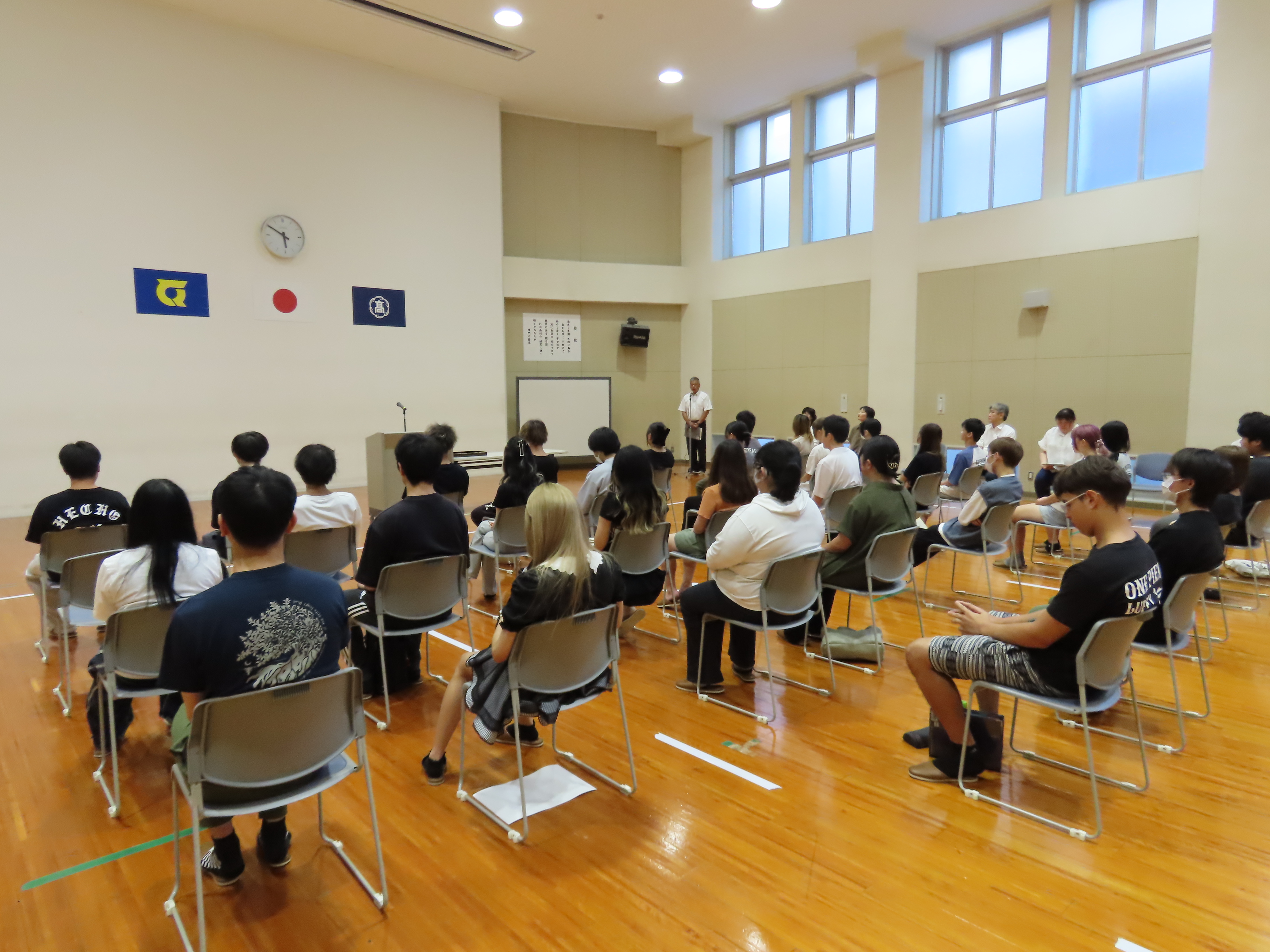 ２学期始業式・表彰伝達、表彰披露①
